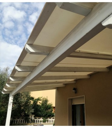 Telo in PVC da 650 gr/mq rinforzato e occhiellato su misura